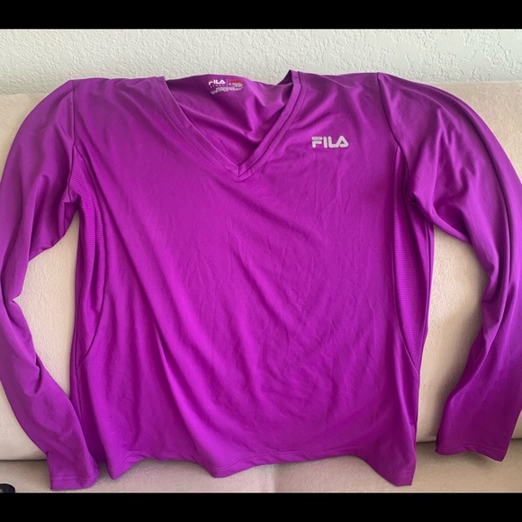 Lot of four athletic clothing - - Picture 3 of 10